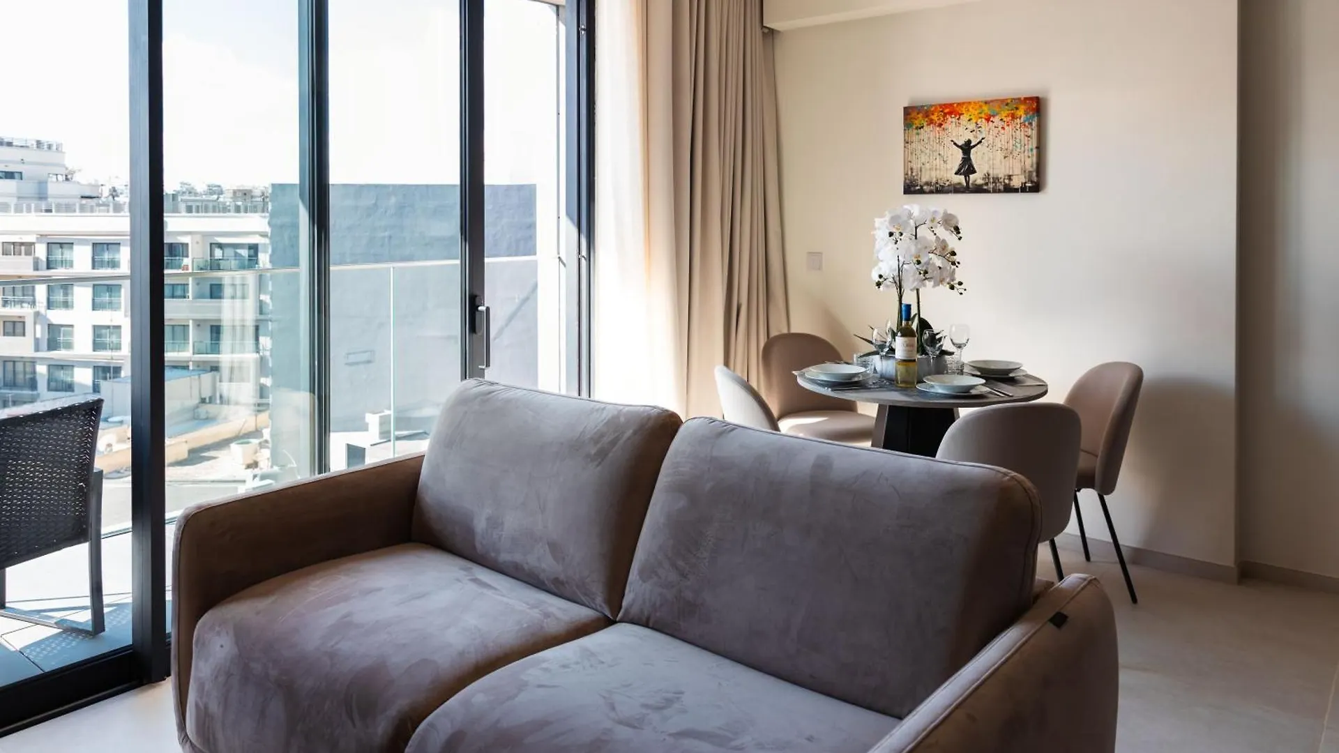 Mercury Suite Bright With Pool Access By Arcobnb Saint Julian's