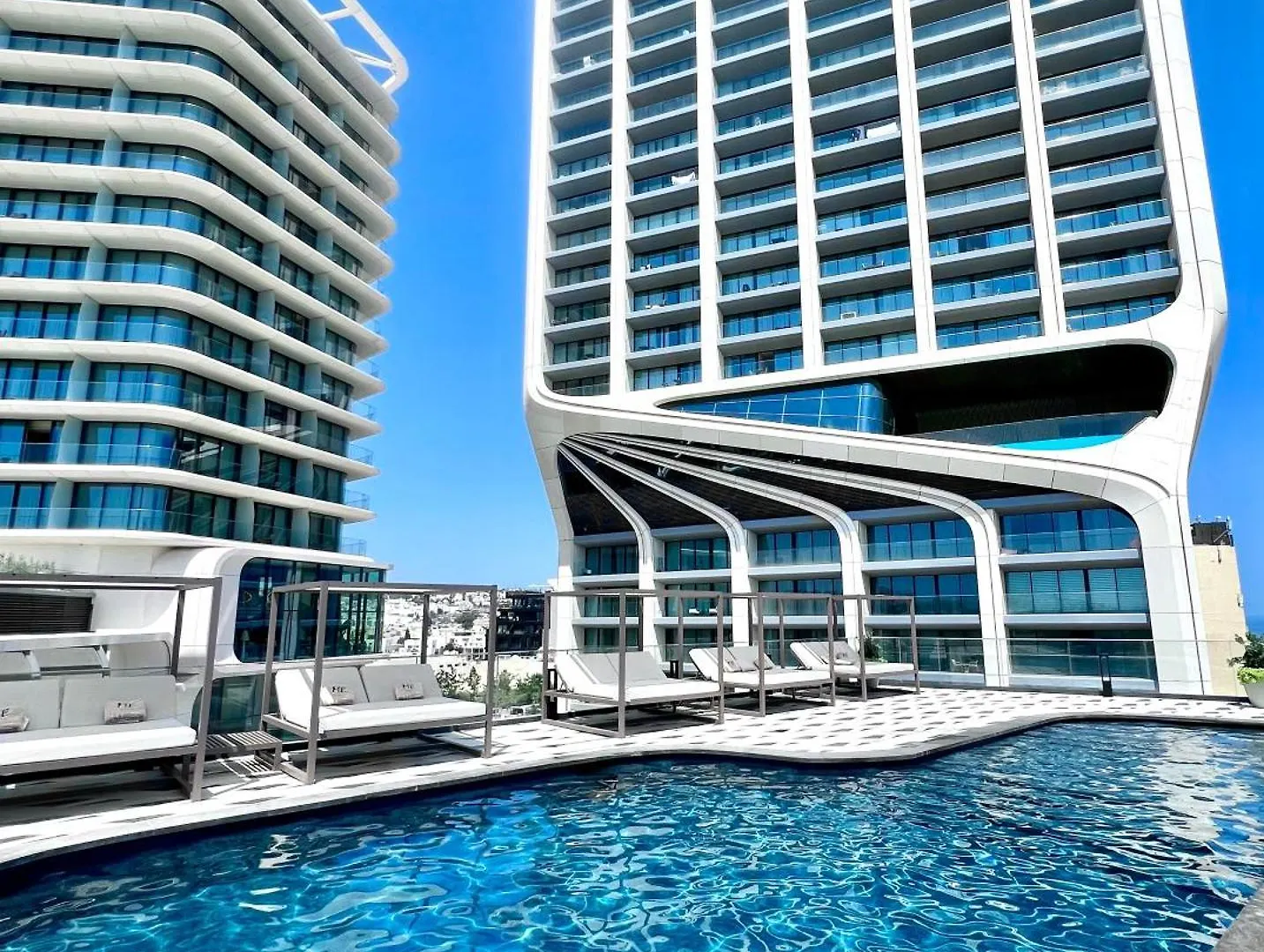 Mercury Suite Bright With Pool Access By Arcobnb Saint Julian's